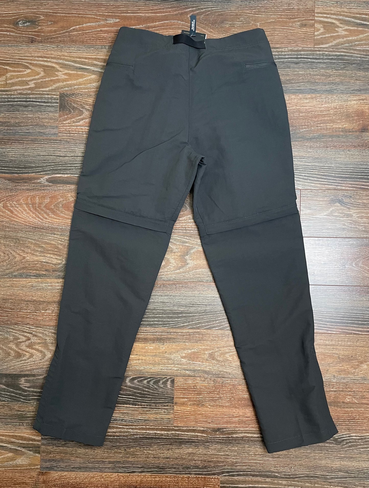 (Tags on) Men’s The North Face Paramount Convertible Pants (32reg)